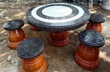 Bàn ghế đá tròn mặt đen trắng