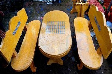 Bàn Ghế Đá Bo Góc Trắng Đỏ