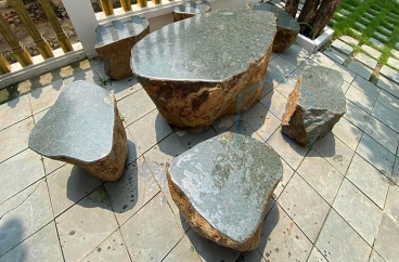 Bộ Bàn Ghế Đá Cuội Nguyên Khối