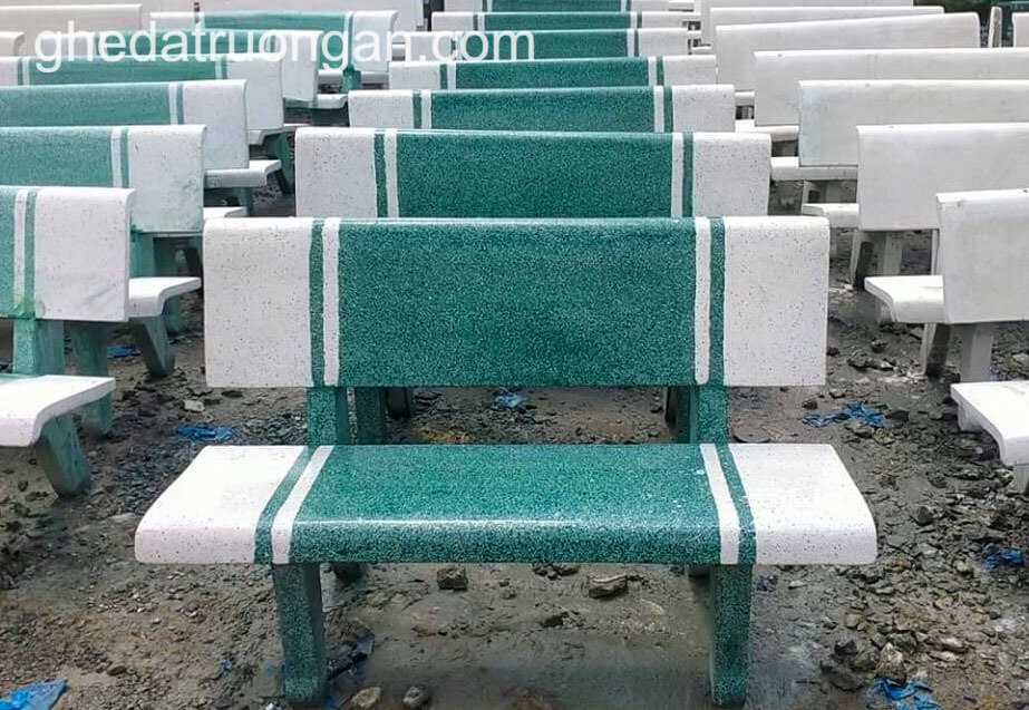 Ghế Đá Màu Vàng